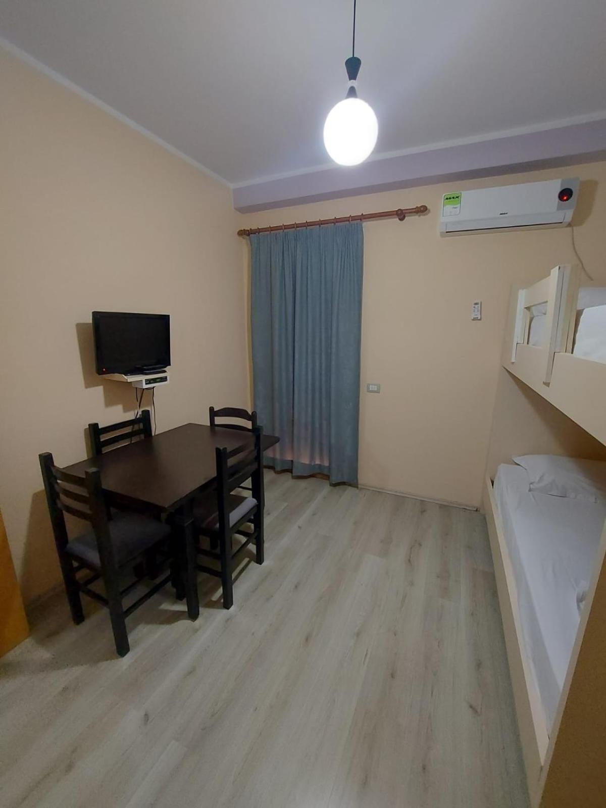 Vila Green Relax Vlorë Esterno foto