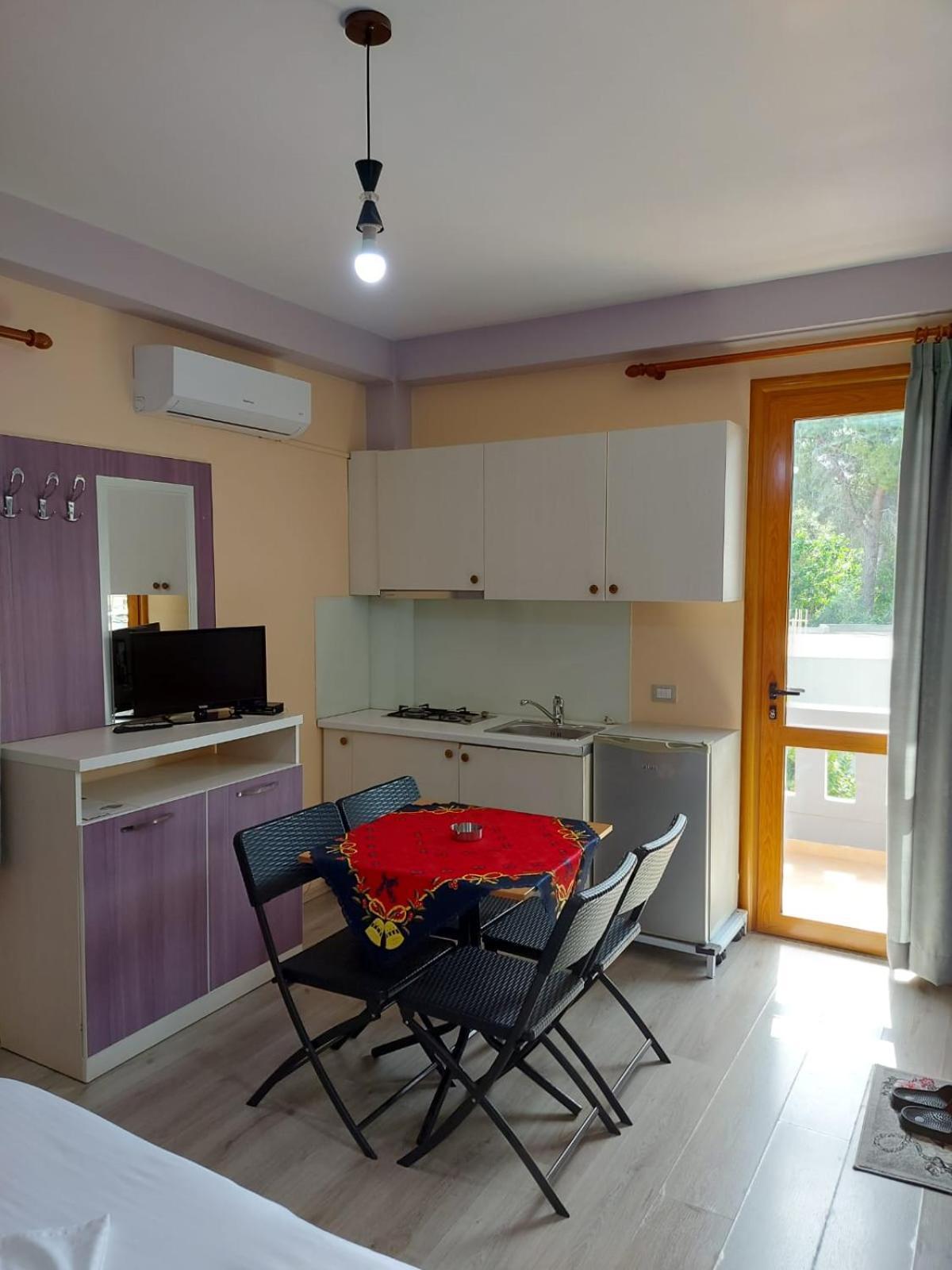 Vila Green Relax Vlorë Esterno foto